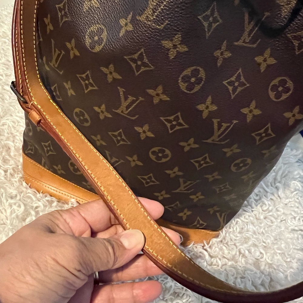 Louis Vuitton Noe Monogram Bucket shoulder bag - Picture 13 of 15